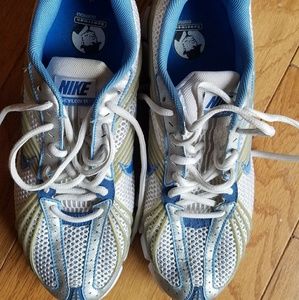 NWOT Nike Skylon 11 shoes, size 10